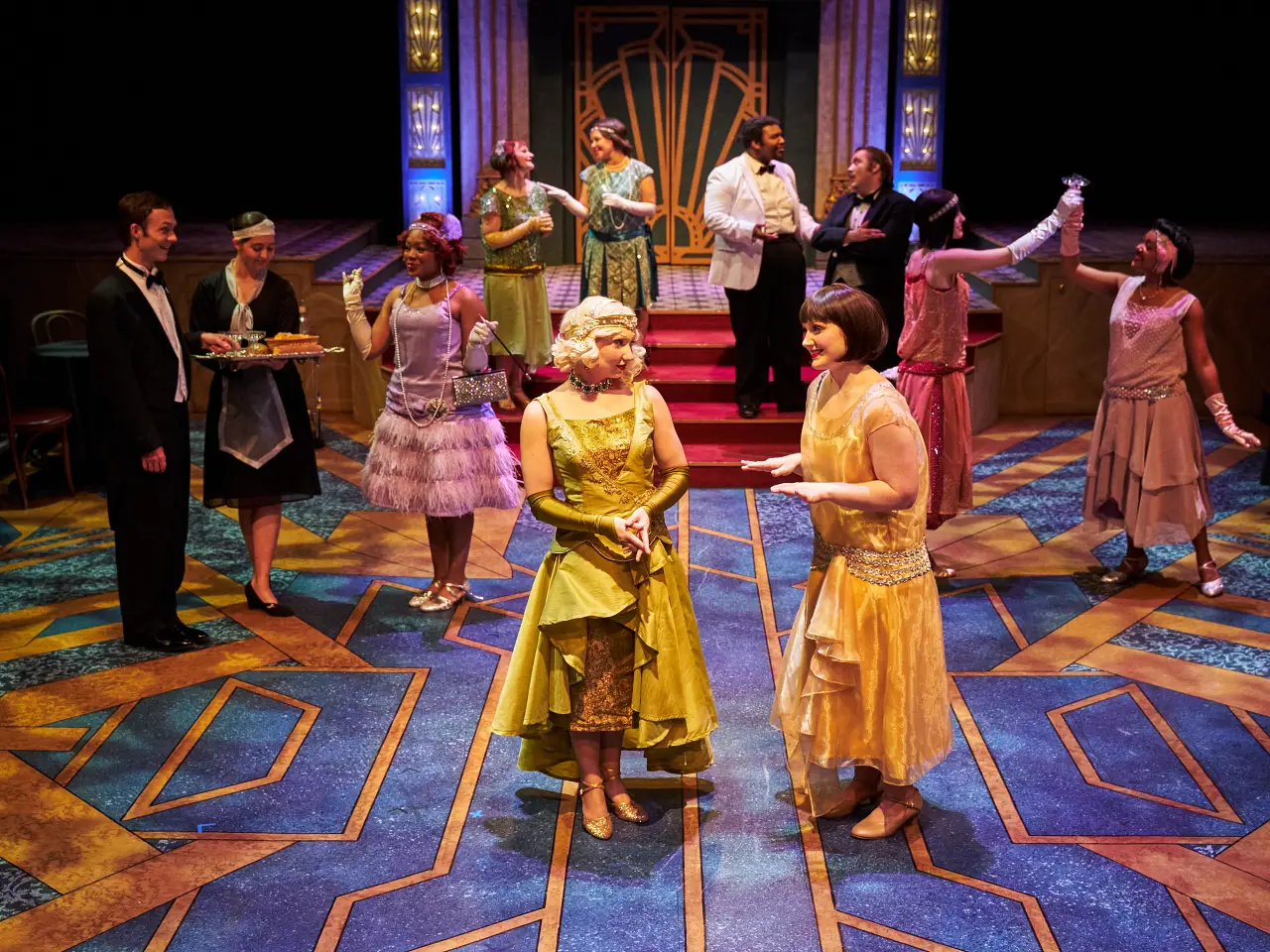 GLIMPSES - party scene