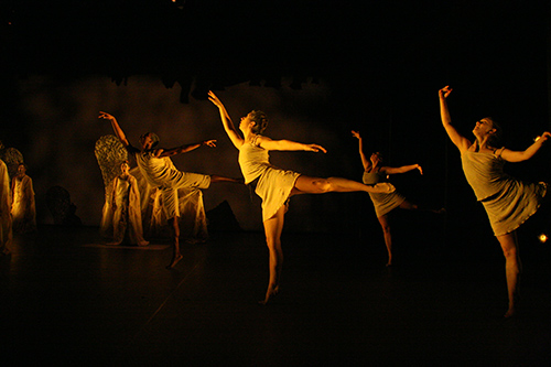 dancers dancing in a performance